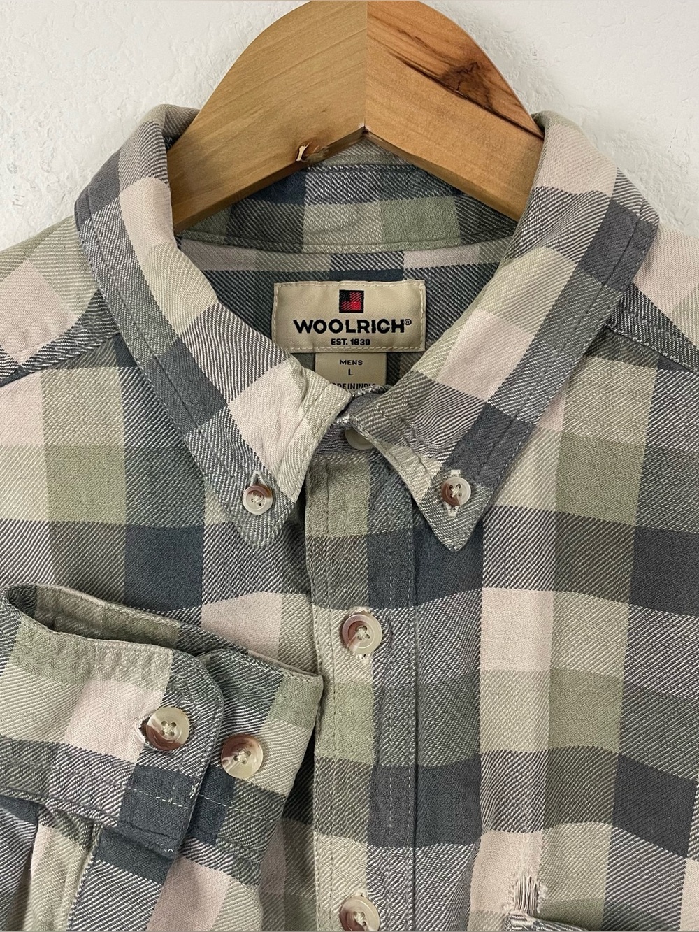 IMPERFECT Woolrich Men's L Green Plaid Flannel Cotton Button-Up Flannel Shirt